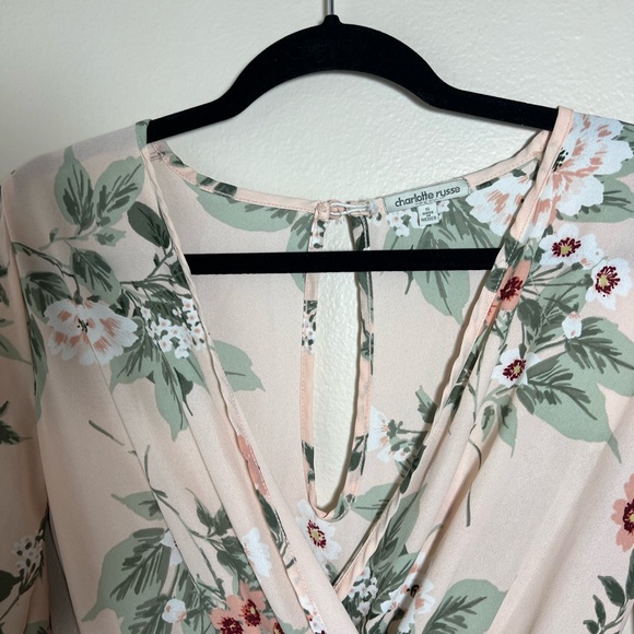 Charlotte Russe romper - Picture 2 of 4